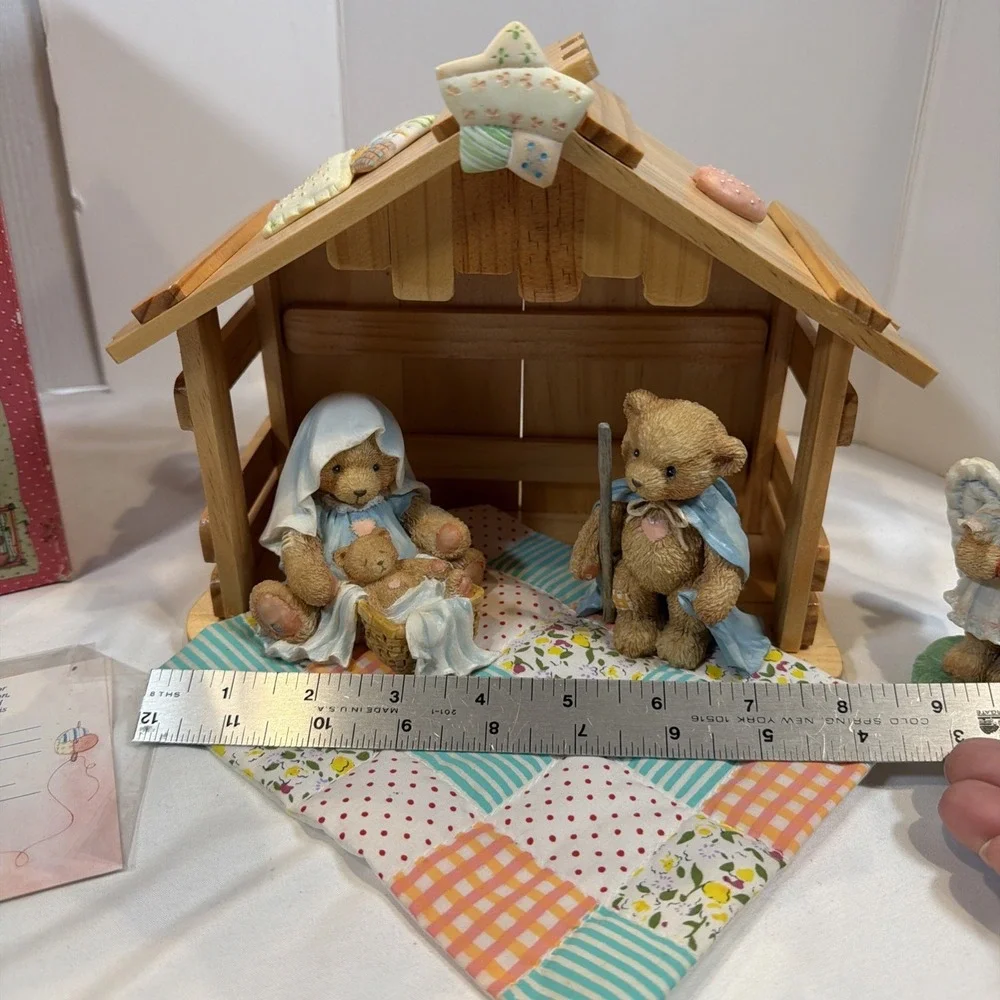 Vintage Enesco Cherished Teddies Nativity 4 Piece Set Stable‎ Figurines Box